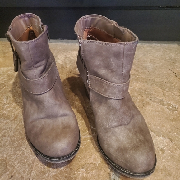 Madden Girl boots, size 8 - Picture 2 of 9